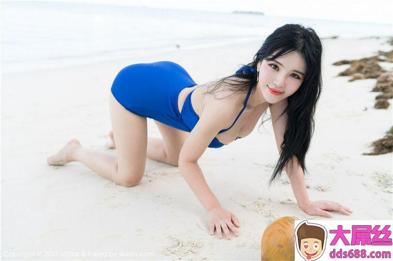 性感美女御姐刘钰儿户外泳装写真图片